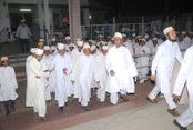 Nooraani Sawaari near the Rozah Mubaarakah of Muqaddas Maulaa (aq)